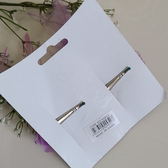 Hair Accessory - Picture 3 of 8